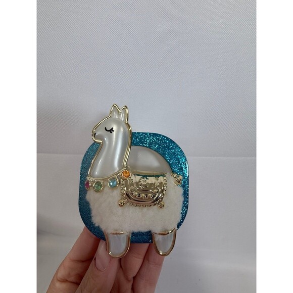 Bath & Body Works Other - Bath & Body Works Sparkling Turquoise Llama Car Fragrance Holder RARE!